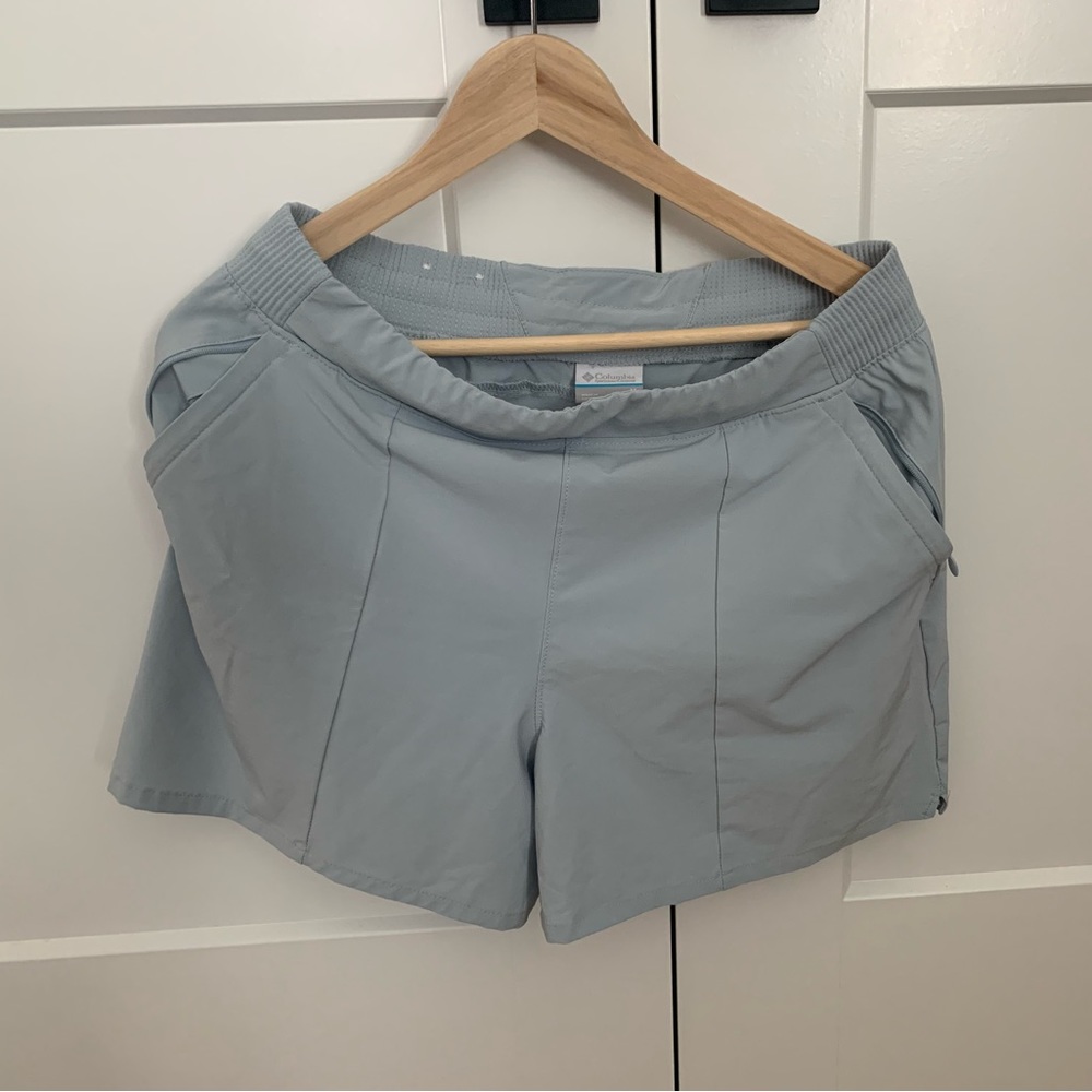 Columbia Shorts - Women